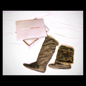 Report Meloni grey furry boots - size 12 women’s
